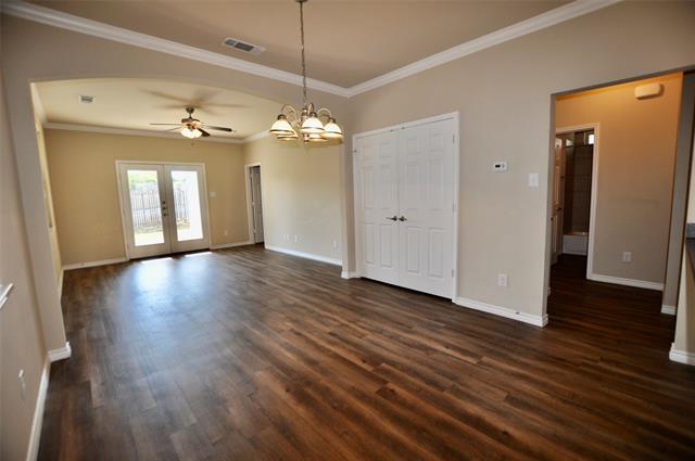 Building Photo - 1114 Story Book Ln
