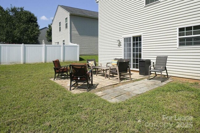 Building Photo - 3130 Osceola Lane