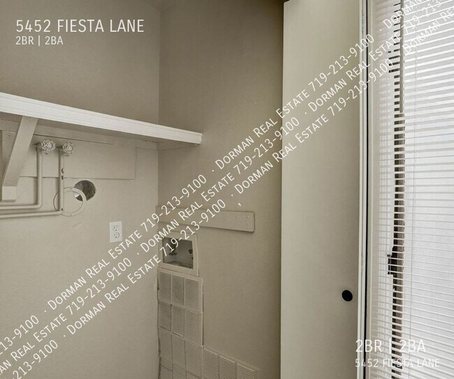 Building Photo - 5452 Fiesta Ln