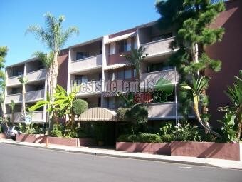 Primary Photo - 724 N West Knoll Dr
