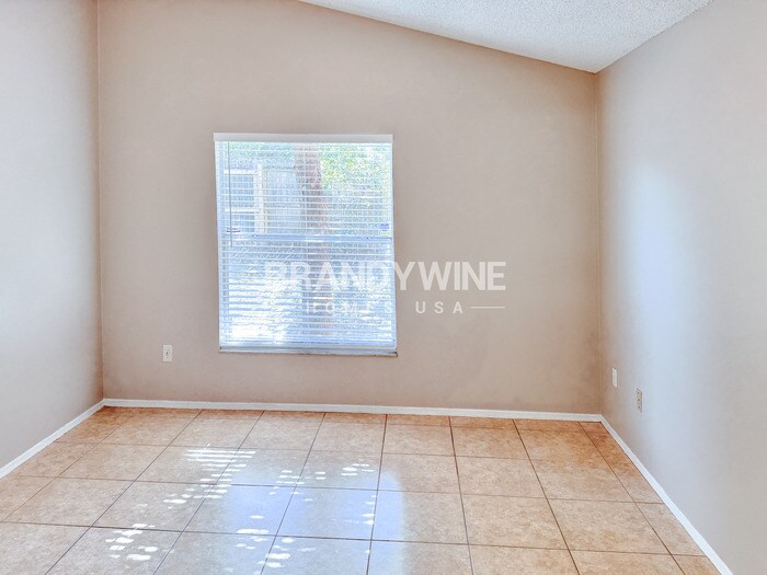 Building Photo - 6740 Forsyth Oak Ct