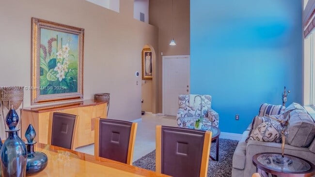 Building Photo - 1701 SE 17th Ave