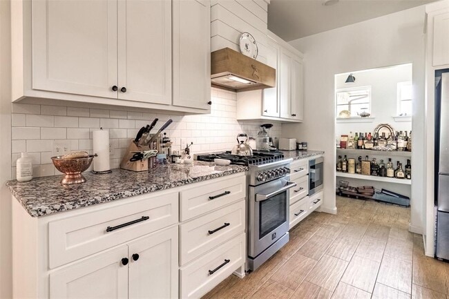 Building Photo - 2429 Rumble Ct