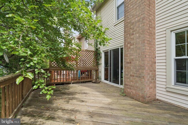 Building Photo - 4262 Fox Lake Dr