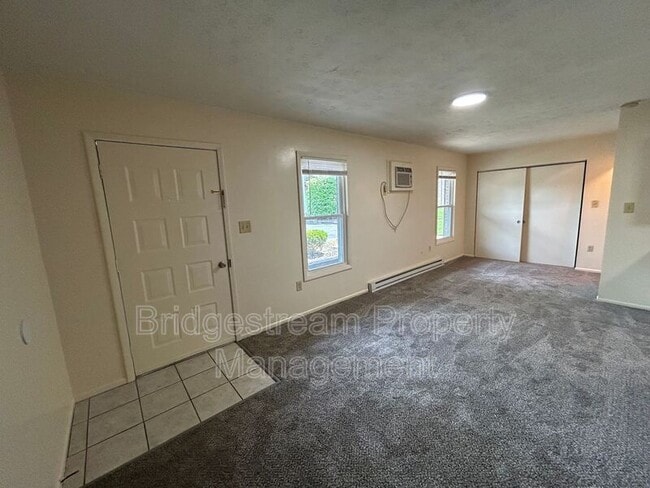 Primary Photo - 7123 N Springboro Pike