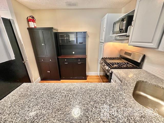 Building Photo - 211 Sunshine Ct