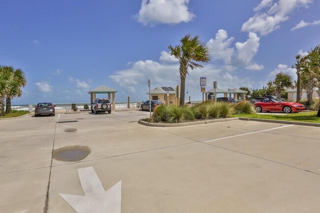 Building Photo - 711 S Atlantic Ave