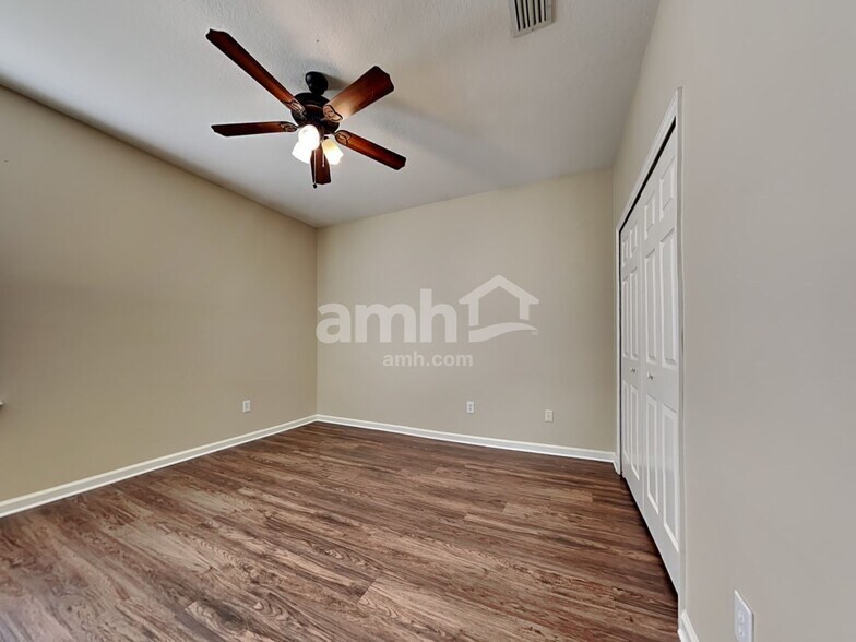 Building Photo - 655 Sunny Stroll Dr