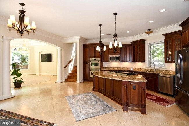 Building Photo - 7104 Old Dominion Dr