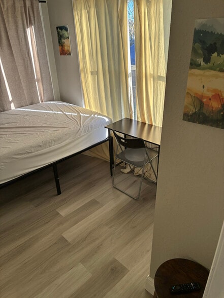 Building Photo - 5819 Hibiscus Rd