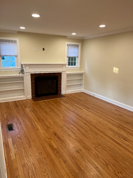 Building Photo - 80 Figlar Ave