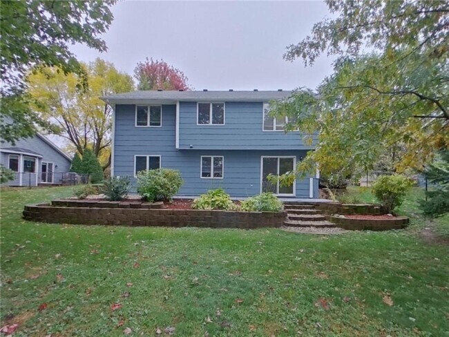 Building Photo - 4448 Hamilton Dr