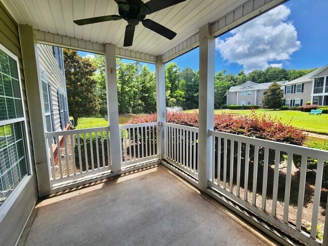 Building Photo - Charming 2 bedroom plus flex room in Dunes...