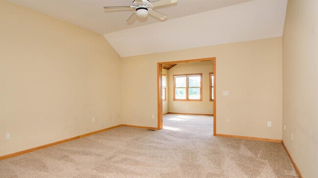 Building Photo - 5736 Willis Rd