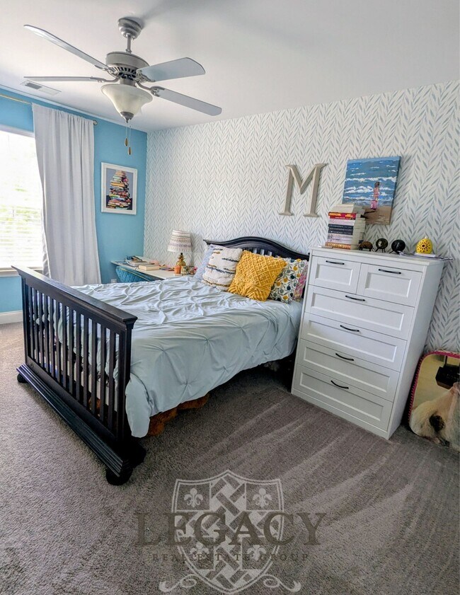 Building Photo - 6150 Christmas Dr