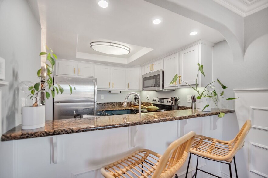 Building Photo - 2736 B St