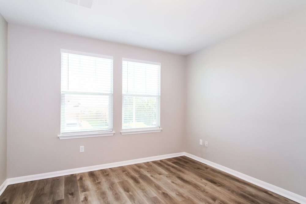 Building Photo - 388 Musgrav