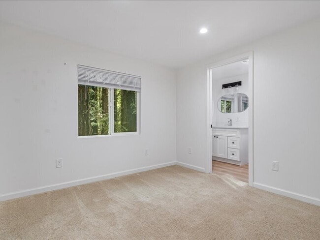 Building Photo - 14842 Canyon 1 Rd