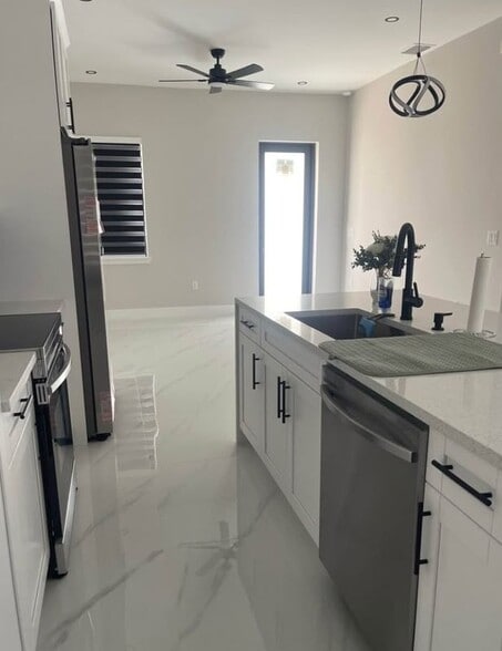 Building Photo - 57 Xelda Ave S