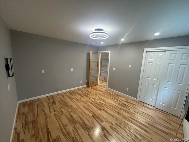 Building Photo - 65 Manor Dr