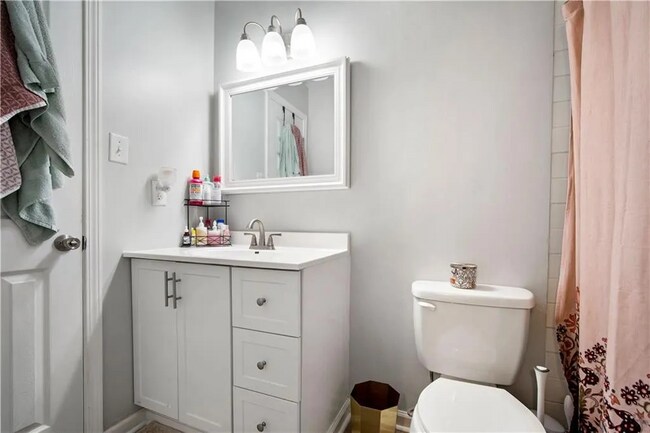 Building Photo - 128 Du Rhu Dr