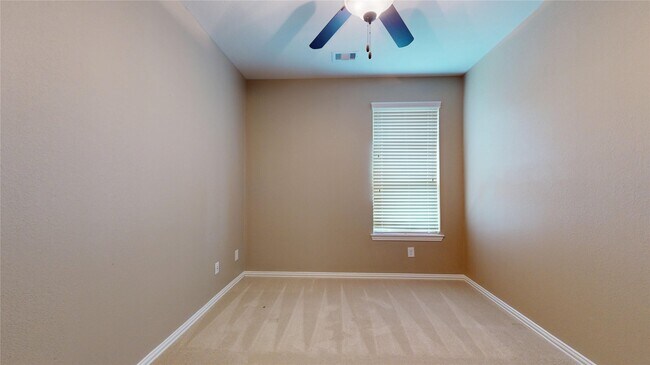 Building Photo - 12314 Meadow Breeze Dr