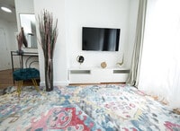 Building Photo - 222 E 104th St