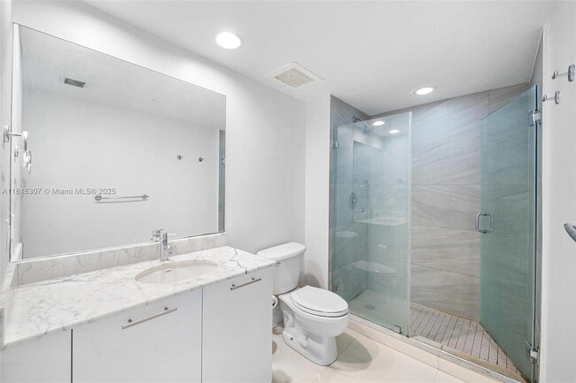Building Photo - 951 Brickell Ave