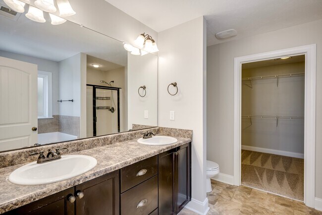 Building Photo - 635 Shipley Ave