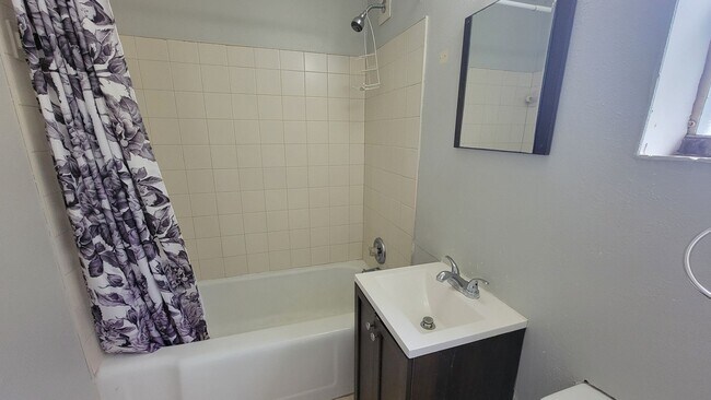 Building Photo - 3731 Papai Dr