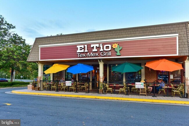 Building Photo - 11922 Holly Spring Dr