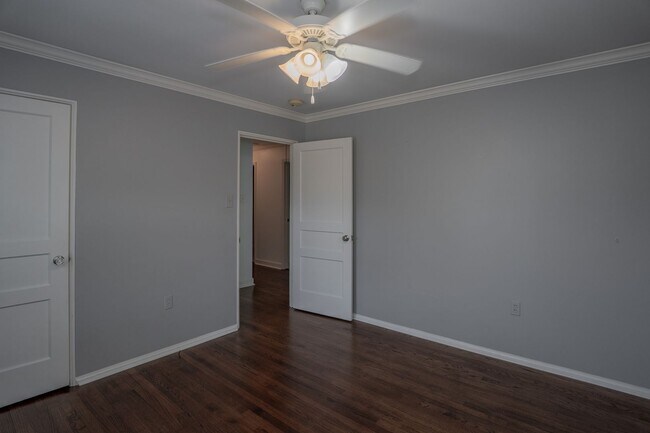 Building Photo - Cozy Updated Kingwood Home with 3 Bedrooms