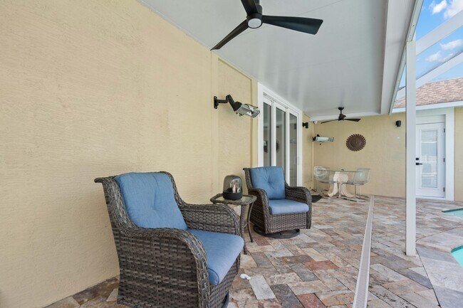 Building Photo - 9905 Woodbay Dr