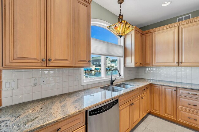 Building Photo - 3110 Windsor Ave