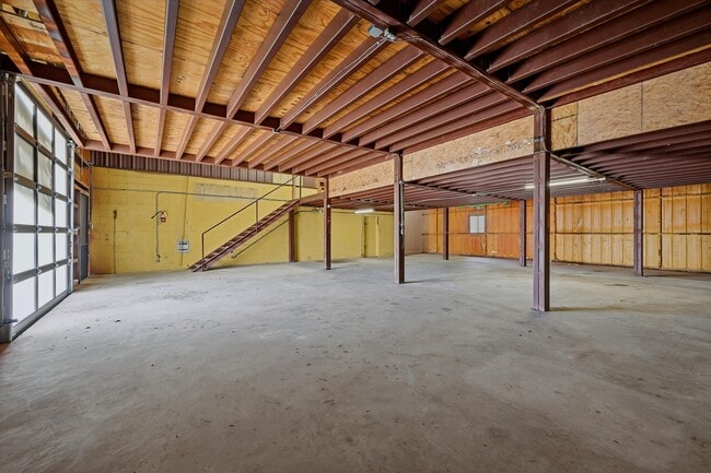 Building Photo - 2531 W Morton St