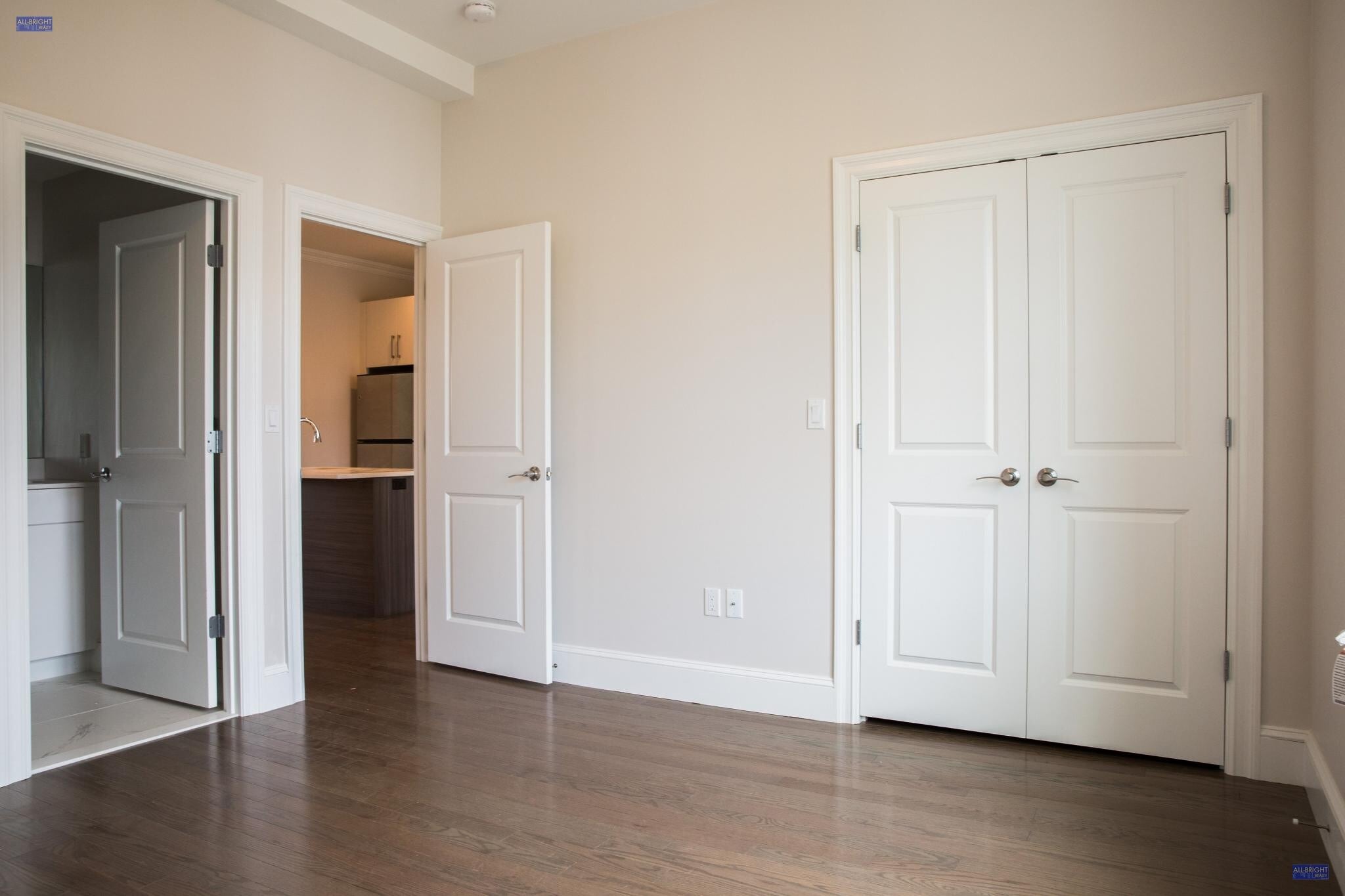 Building Photo - 12 Harvard Terrace