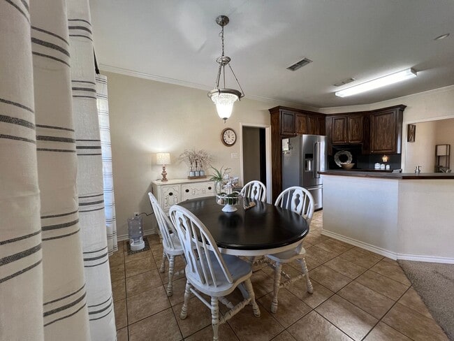 Building Photo - 1535 Glenwood Dr