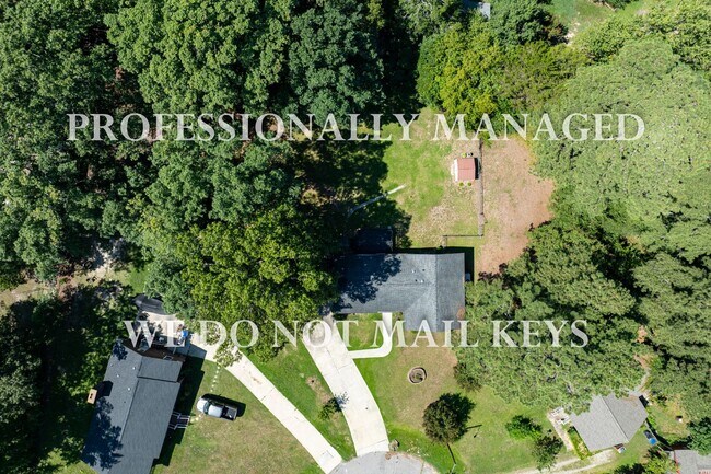 Building Photo - 344 Whitehall Dr