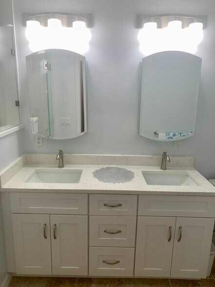 Building Photo - 3950 Loblolly Bay Dr