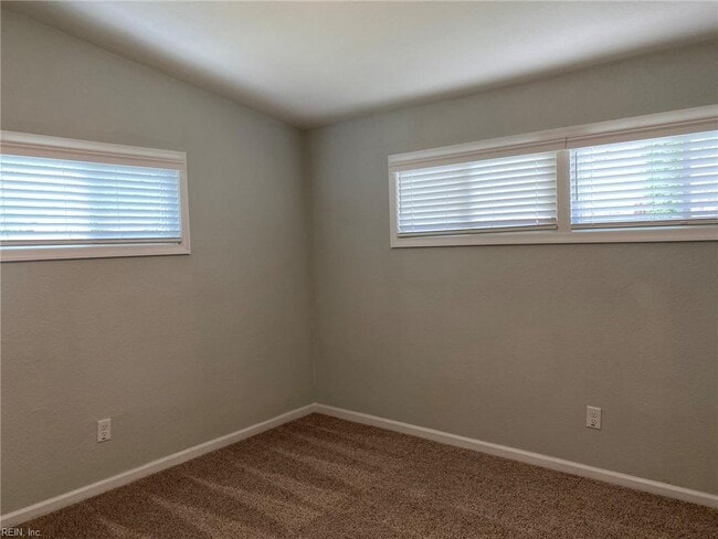 Building Photo - 1013 Choctaw Ct
