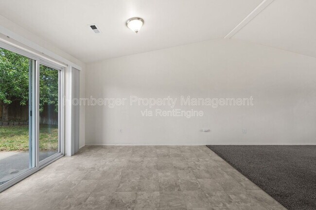 Building Photo - 12714 W 9th Ave