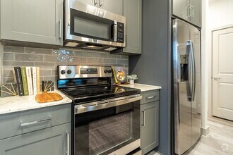 Building Photo - Stylish Living Starts with 8 Weeks Free!