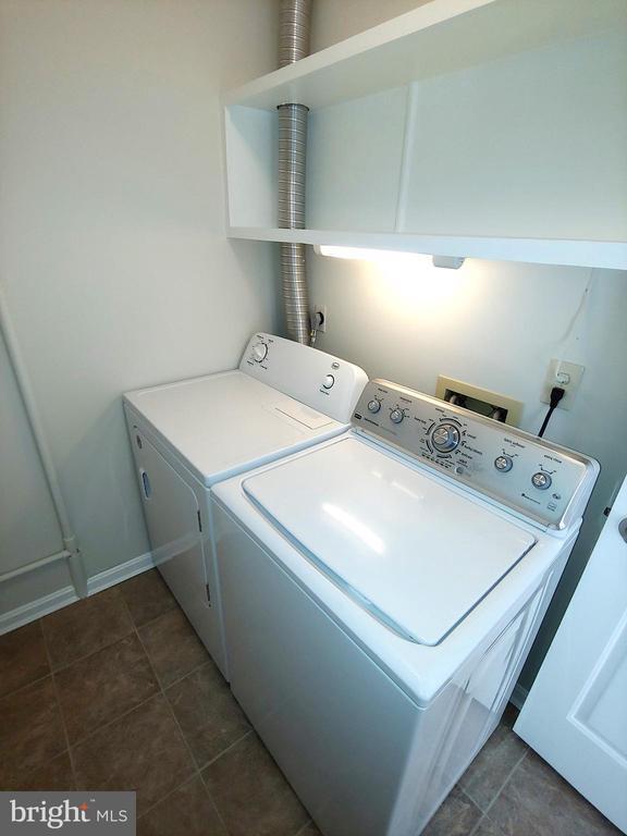 Building Photo - 719 Monmouth Ave