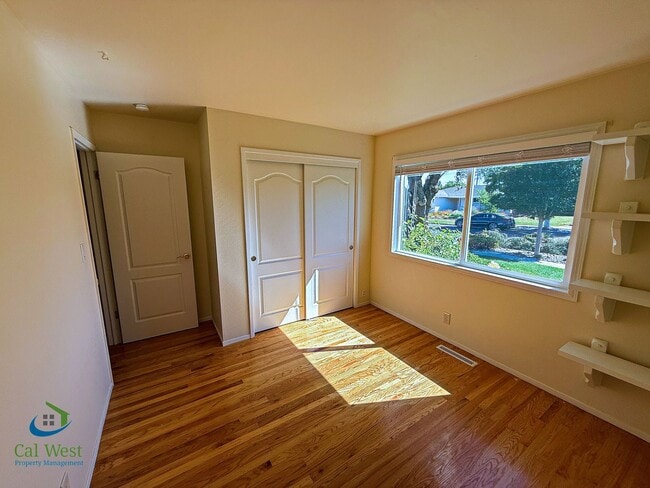 Building Photo - 5331 Rimwood Dr