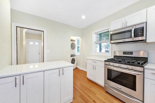 Building Photo - 9-11 Winter Hill Rd