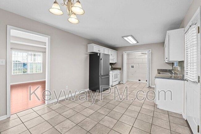 Building Photo - 19 Whitney Ct