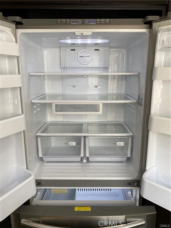 Building Photo - 1138 S Stanley Ave