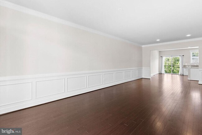 Building Photo - 207 Miles Hawk Terrace