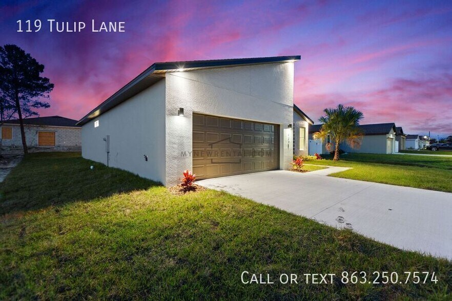 Building Photo - 119 Tulip Ln