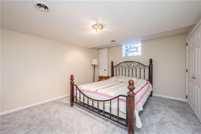 Building Photo - 4915 Brownsville Rd